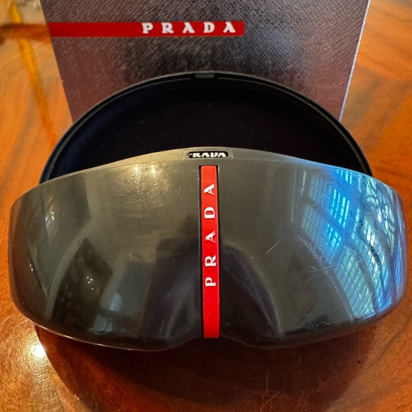 Prada Hard Shell Sunglasses Case with Original Box - Picture 1 of 13